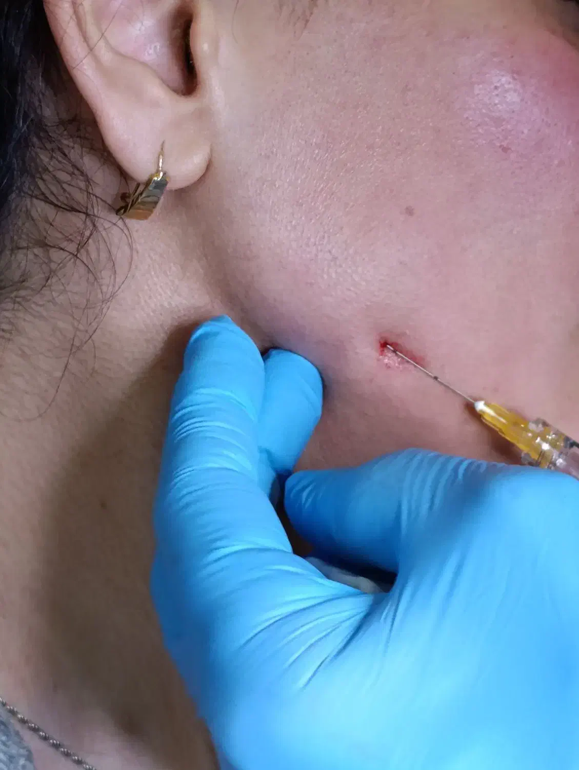 آموزش خدمات  پوست ،مو وزیبایی|خدمات آموزشی|تبریز, |دیوار