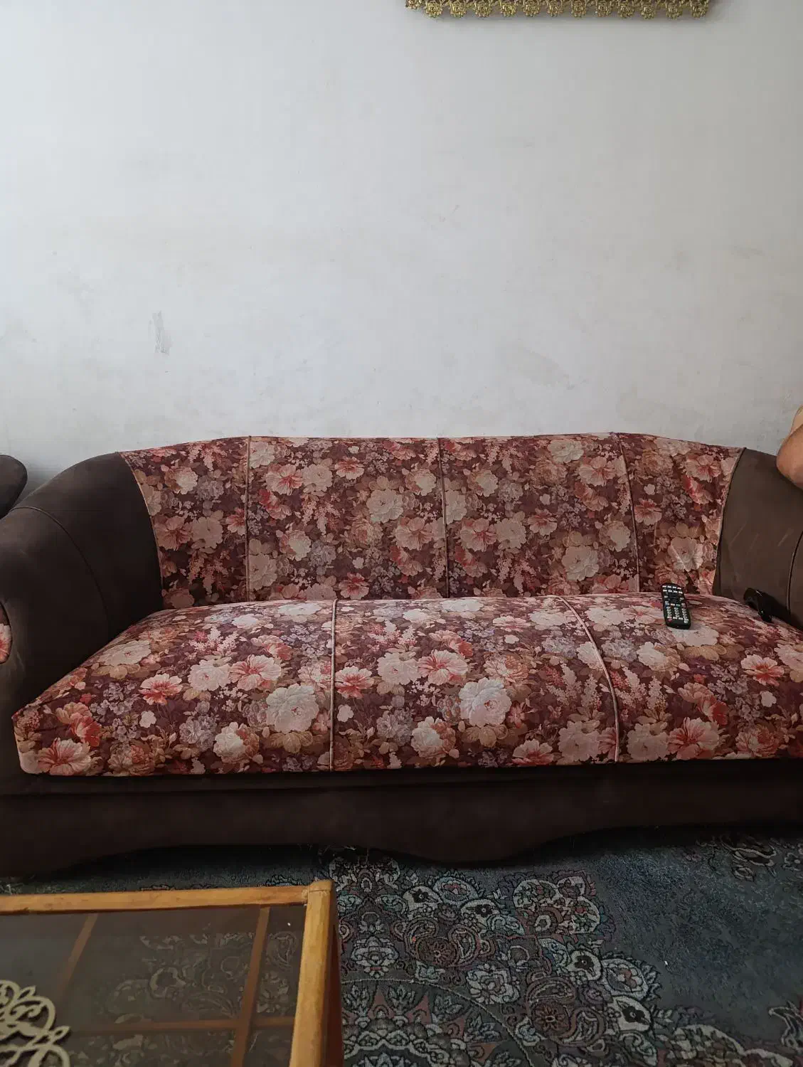 راحتی|مبلمان خانگی و میز عسلی|بروجرد, |دیوار