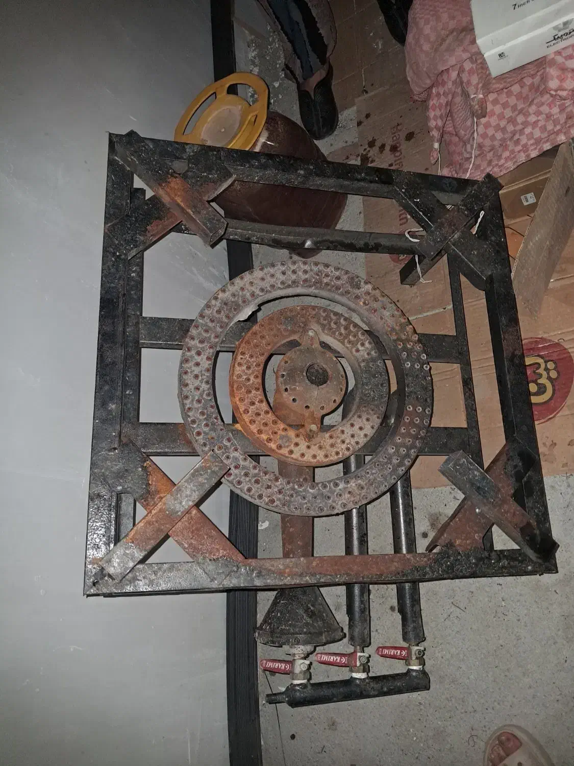 کمد دراوره.پتوشور.اجاق گاز.زیرتلویزیون|ماشین لباسشویی و خشککن لباس|کنگاور, |دیوار