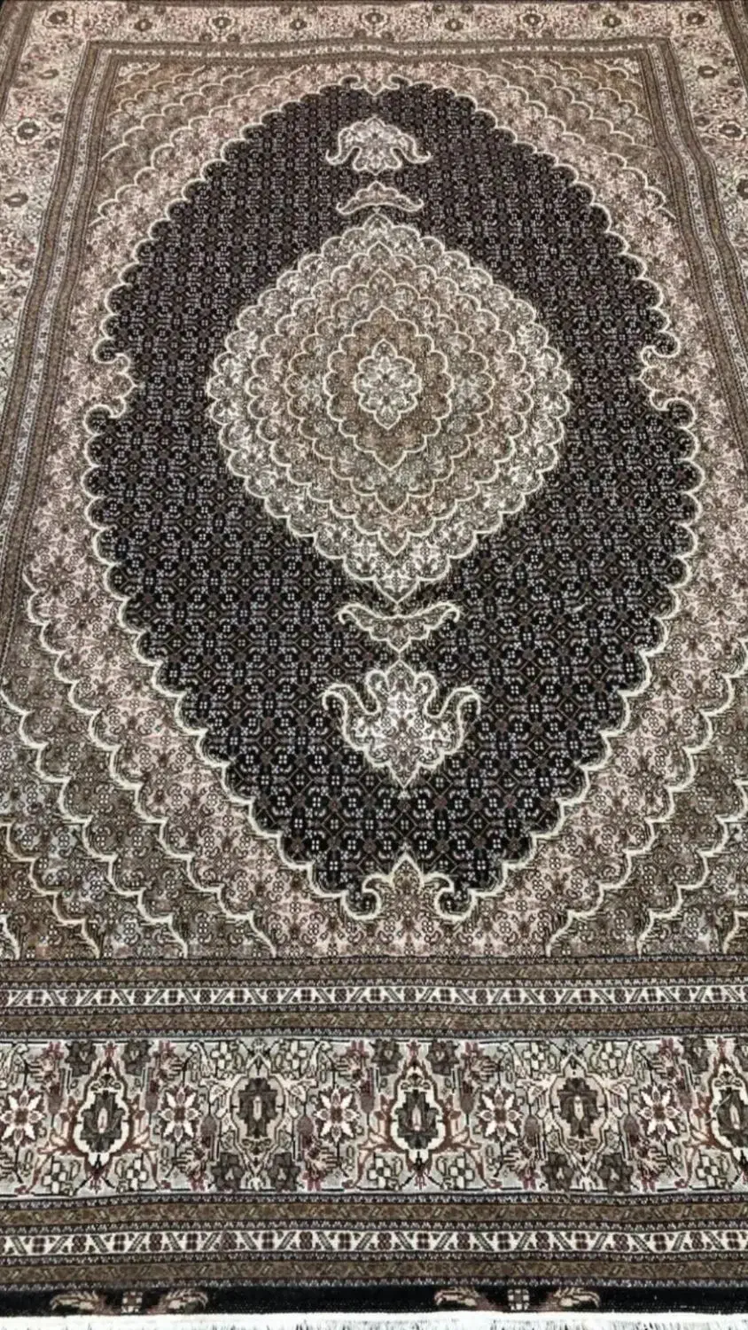 مشتری واقعی بزنگه ممنونم نونو هنوز پرداخت نشده|فرش|سرعین, |دیوار