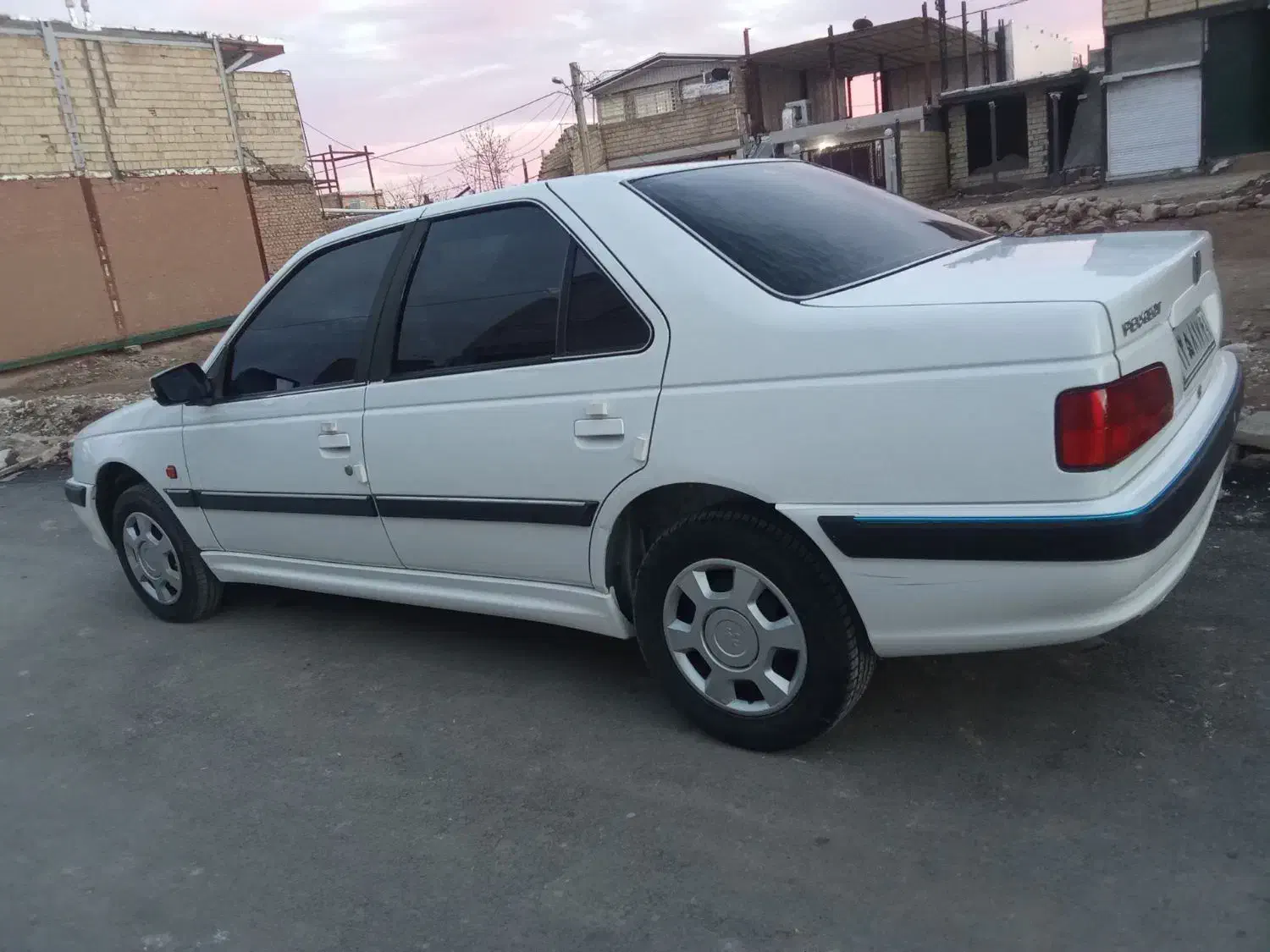 پژو پارس مدل ۹۶|خودرو سواری و وانت|کوهدشت, |دیوار