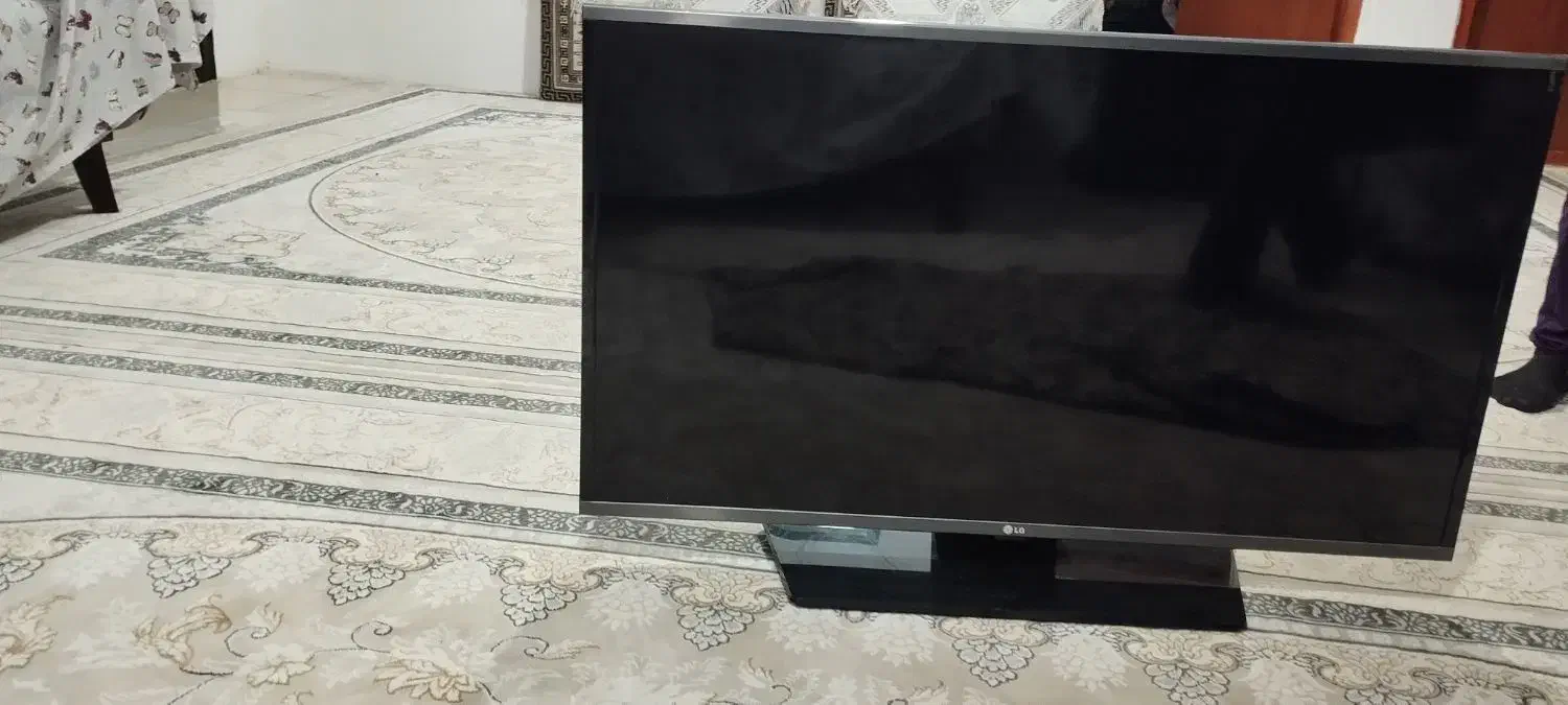 ال سی دی سایز۴۰|تلویزیون و پروژکتور|چاف و چمخاله, |دیوار