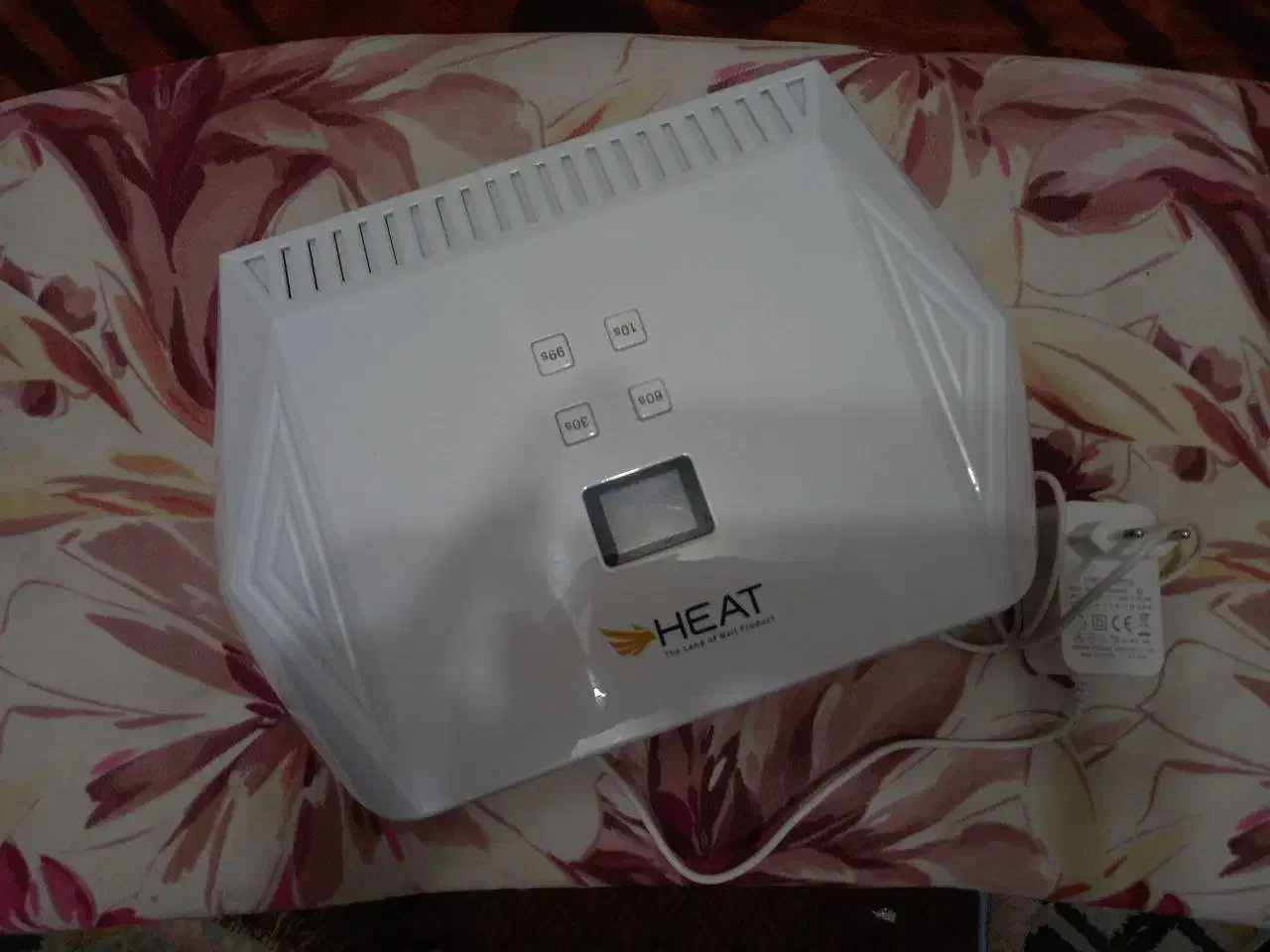 لوازم کاشت ناخن|آرایشگاه و سالنهای زیبایی|مبارکه, |دیوار