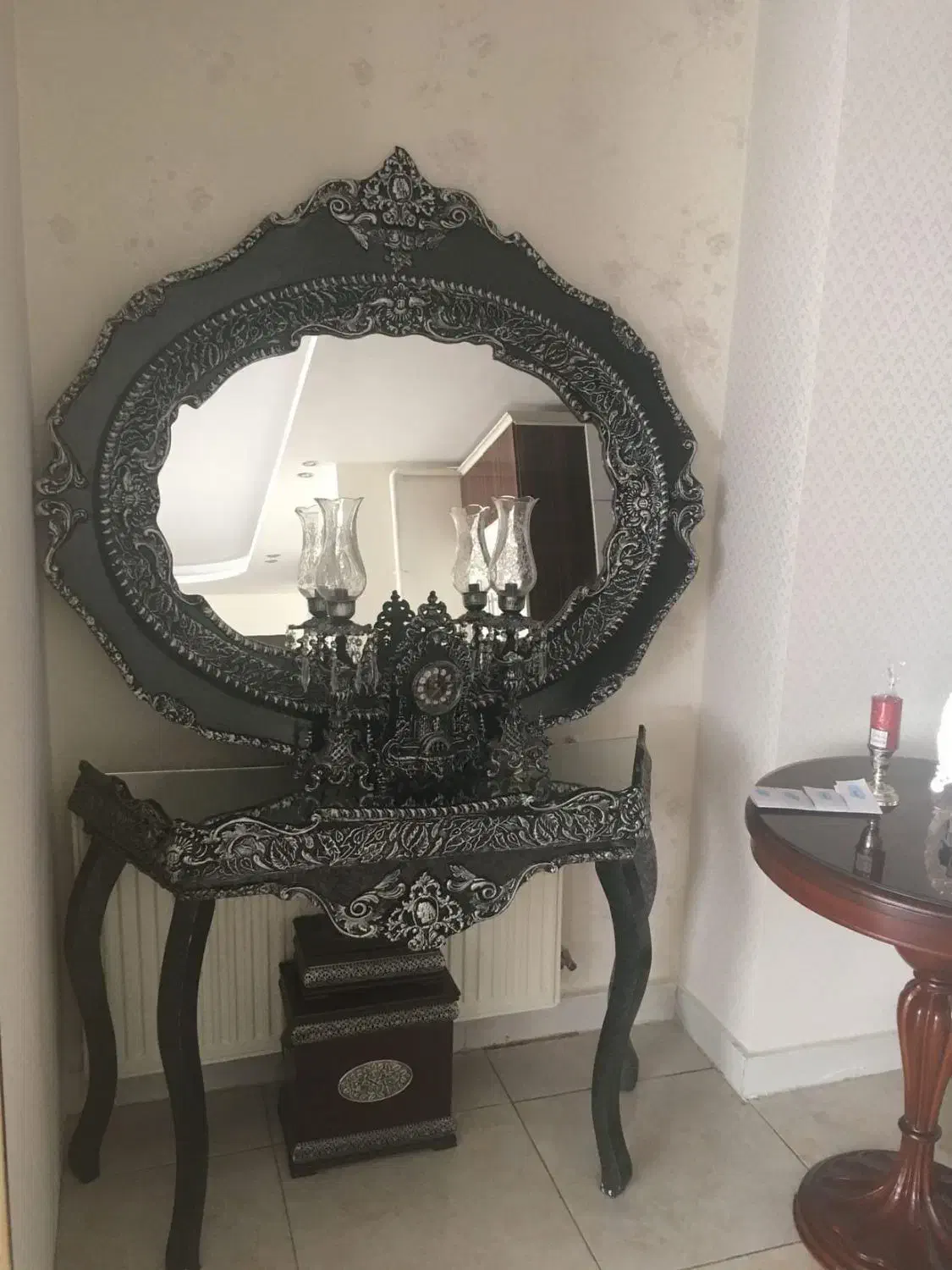 اینه و شمعدان|بوفه، ویترین، کنسول|ارومیه, |دیوار