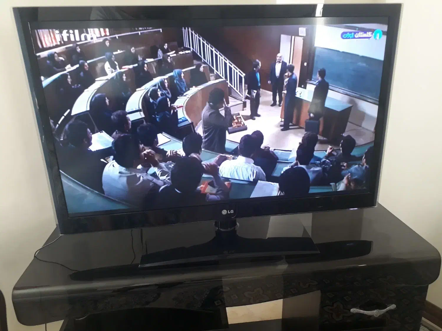 پردیس فاز۸ تلویزیون۴۲ LG|تلویزیون و پروژکتور|پردیس, فاز ۸|دیوار