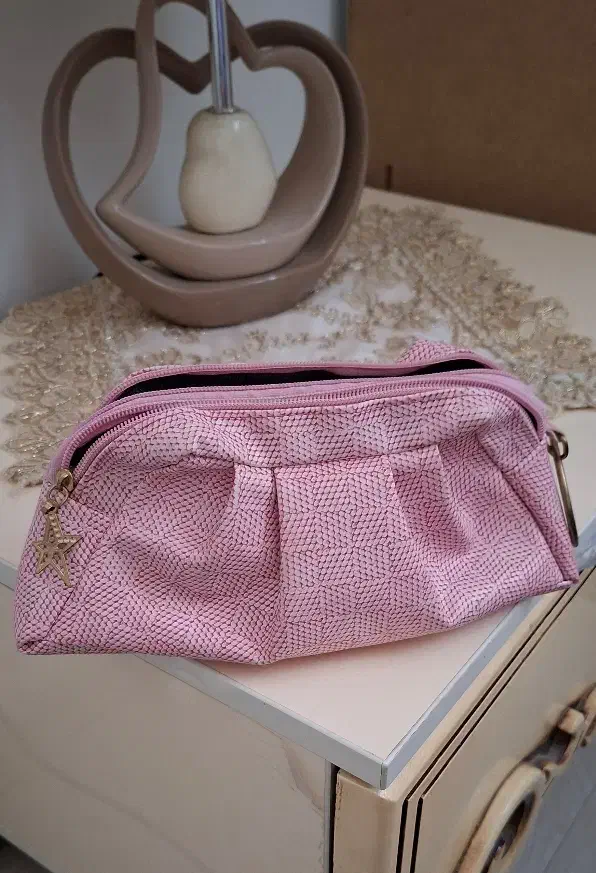 کیف آرایشی|کیف، کفش، کمربند|تربت‌حیدریه, کوه سنگی|دیوار