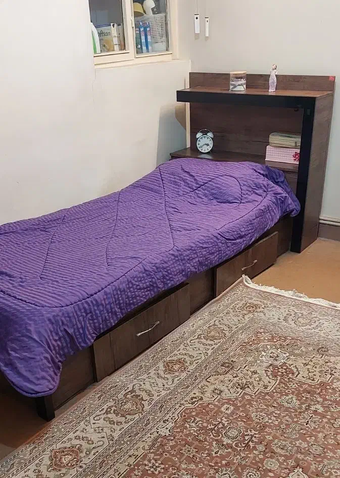 تخت خواب یک نفره (عرض 90)|تخت و سرویس خواب|شاهینشهر, عطار|دیوار