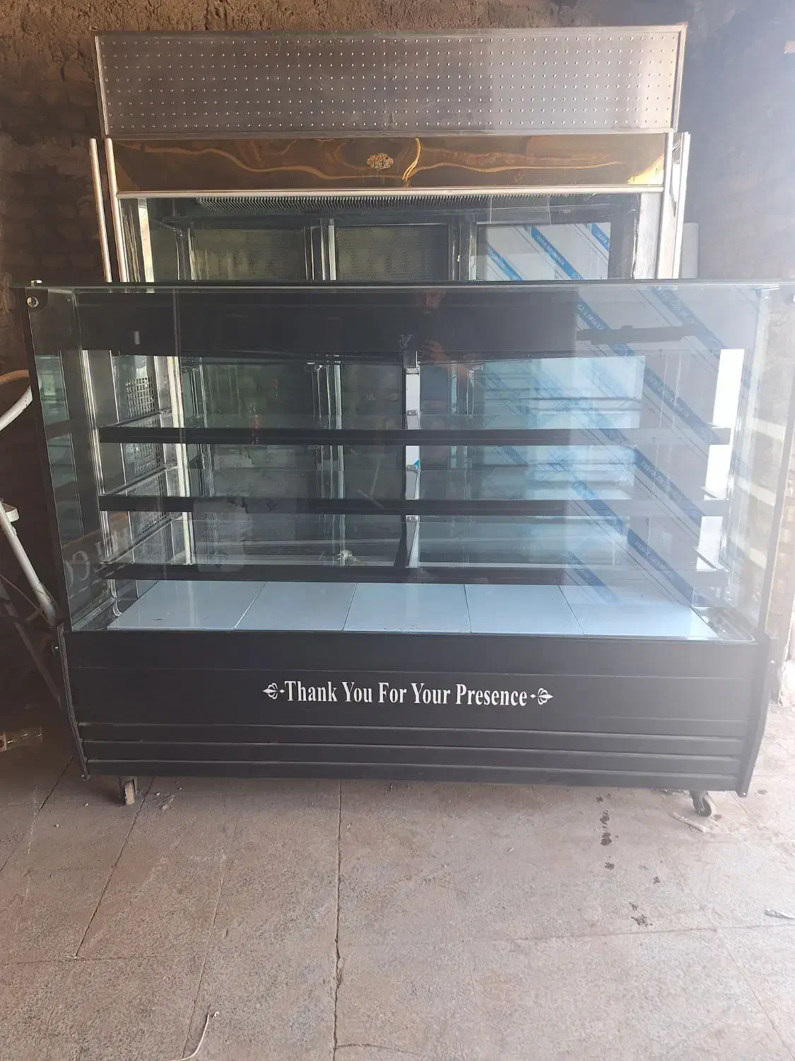 فروشنده و خرید انواع یخچال های صنعتی|فروشگاه و مغازه|تهران, نیروی هوایی (پیروزی)|دیوار