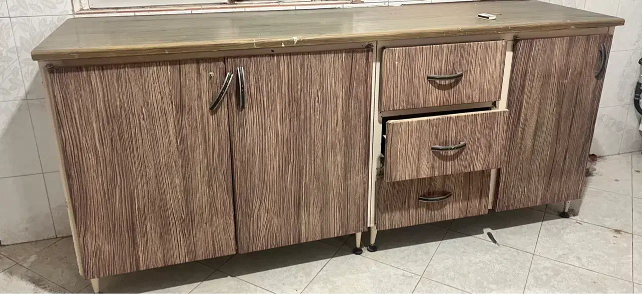 کابینت فلزی سفت محکم با روکش ام دی اف|مصالح و تجهیزات ساختمان|سبزوار, قصبه شرقی|دیوار