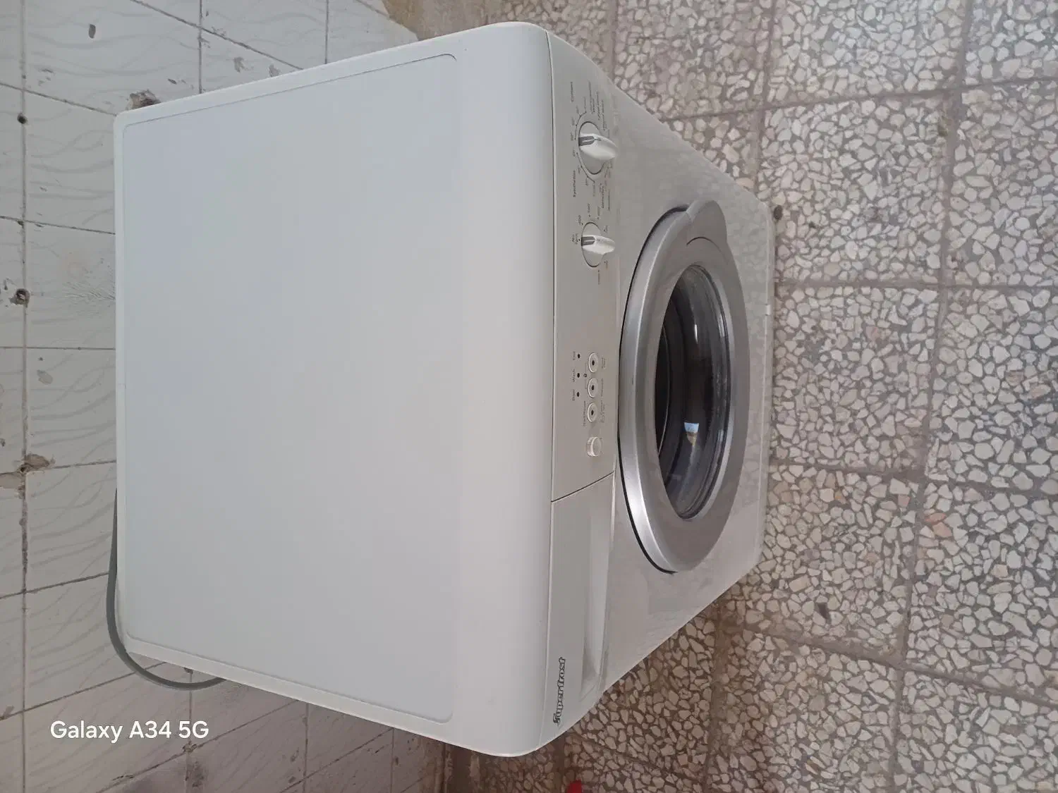 ماشین لباسشویی 7 کیلویی|ماشین لباسشویی و خشک‌کن لباس|کاشان, عربها|دیوار