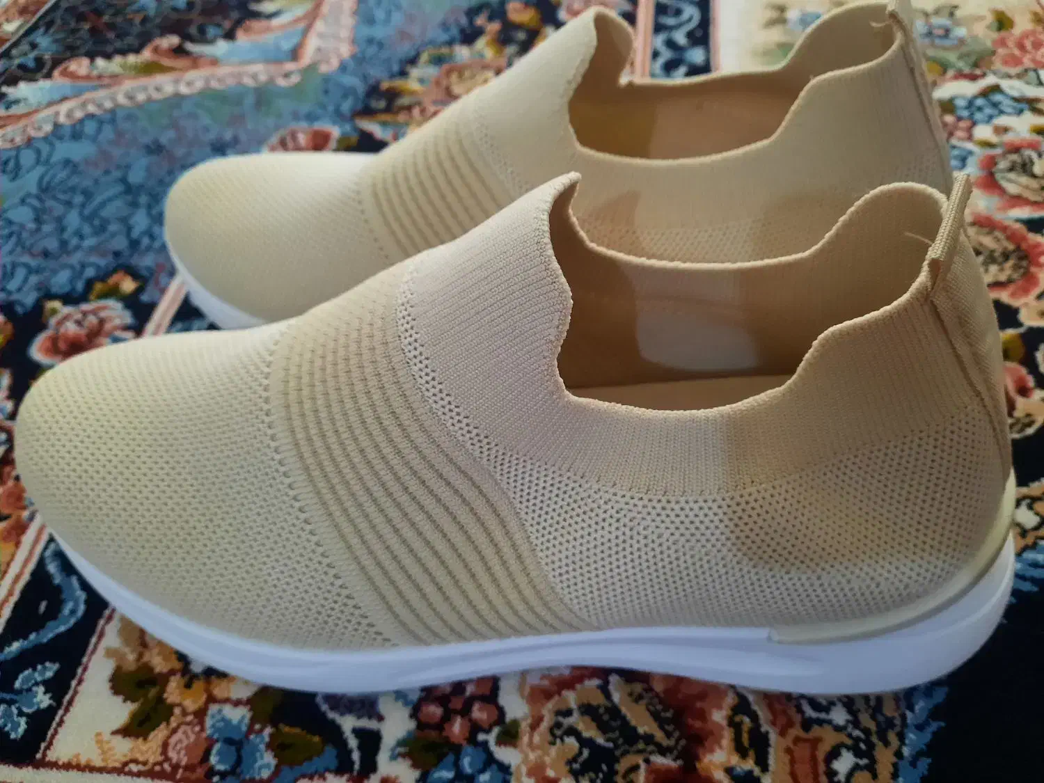 کتونی اسپرت سایز۴۲|کیف، کفش، کمربند|قم, حکمت شمالی|دیوار