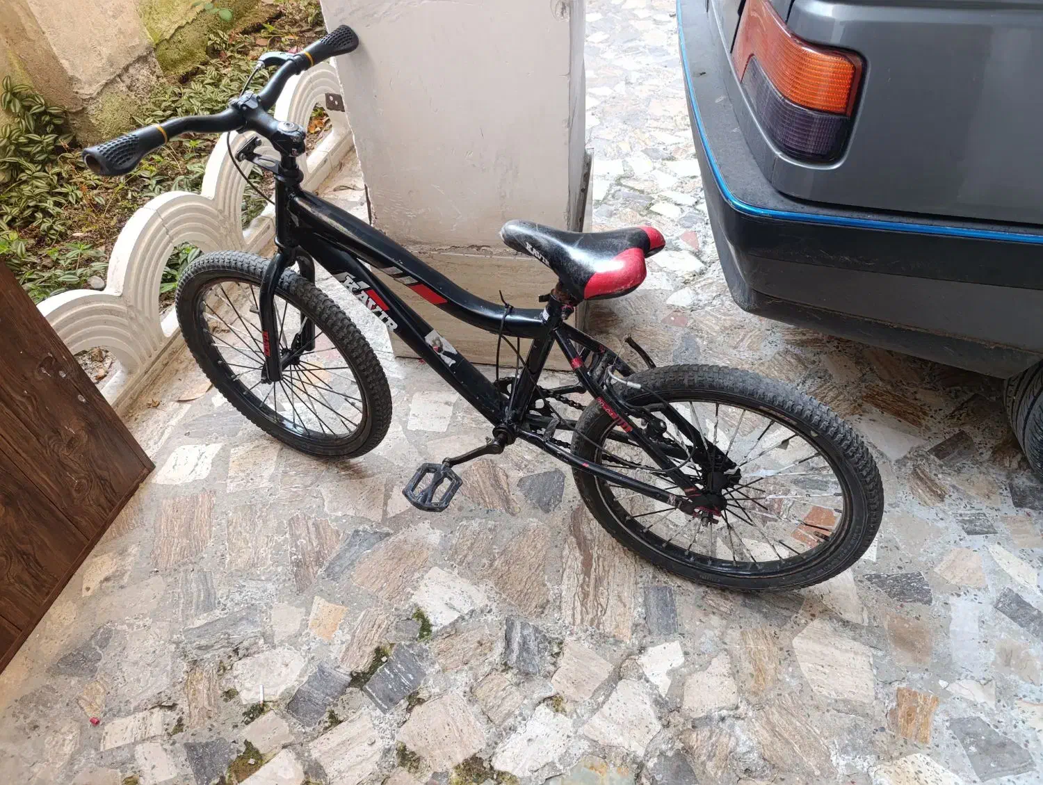 دوچرخه|دوچرخه، اسکیت، اسکوتر|رشت, دروازه لاکان|دیوار