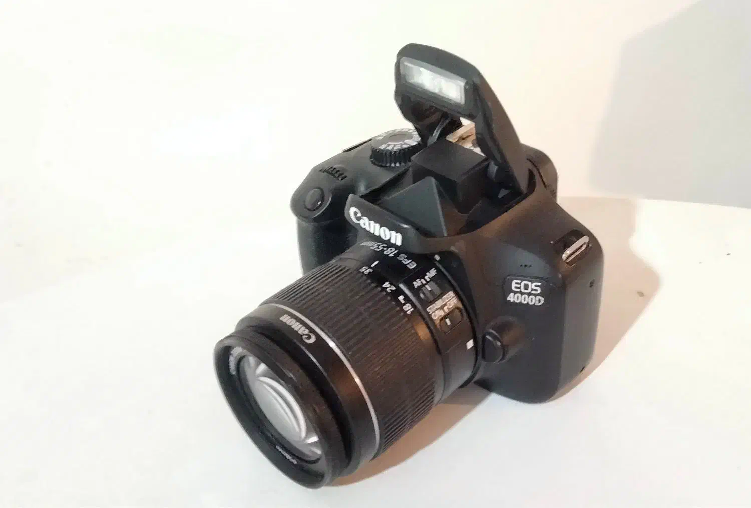دوربین عکاسی Canon4000D|دوربین عکاسی و فیلم‌برداری|ارومیه, |دیوار