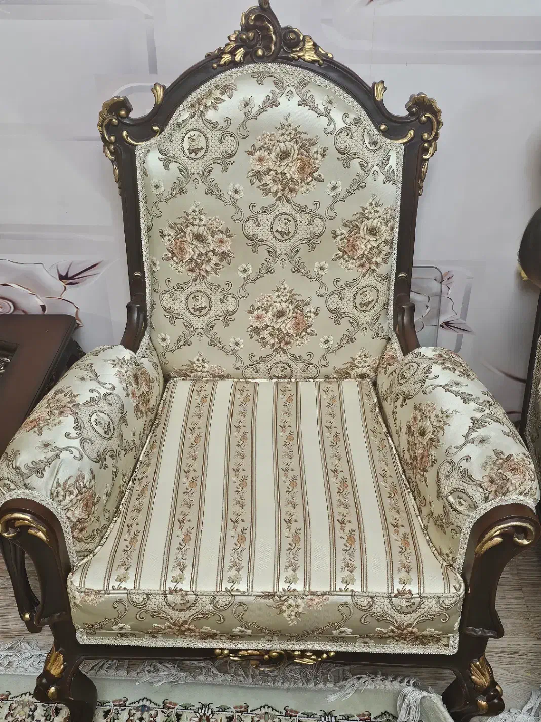 سرویس مبلمان منبت کاری بامیزناهارخوری۶ نفره و بوفه|مبلمان خانگی و میز عسلی|تهران, سید خندان (جلفا)|دیوار