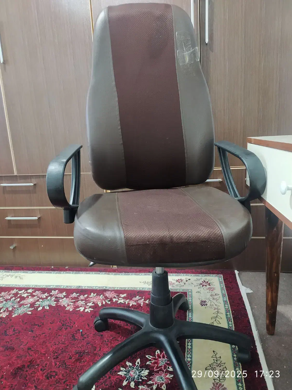 صندلی چرخدار|صندلی و نیمکت|سنندج, |دیوار