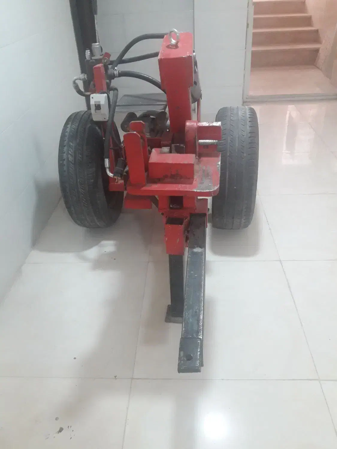 قیچی آرماتور بندی در حد نو|مصالح و تجهیزات ساختمان|صدرا-فارس, فاز ۱|دیوار