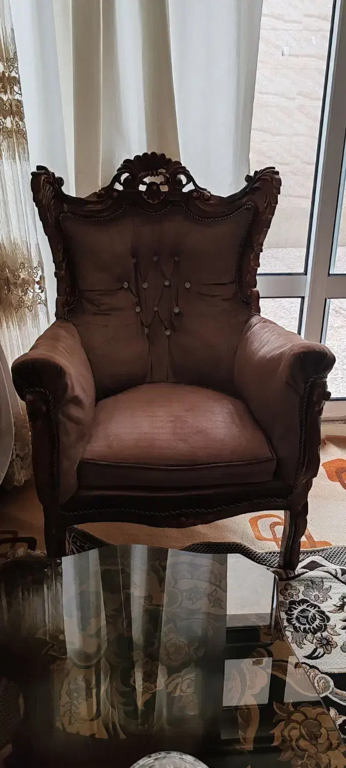 مبل سلطنتی 7نفره سالم|مبلمان خانگی و میز عسلی|اصفهان, کوجان|دیوار