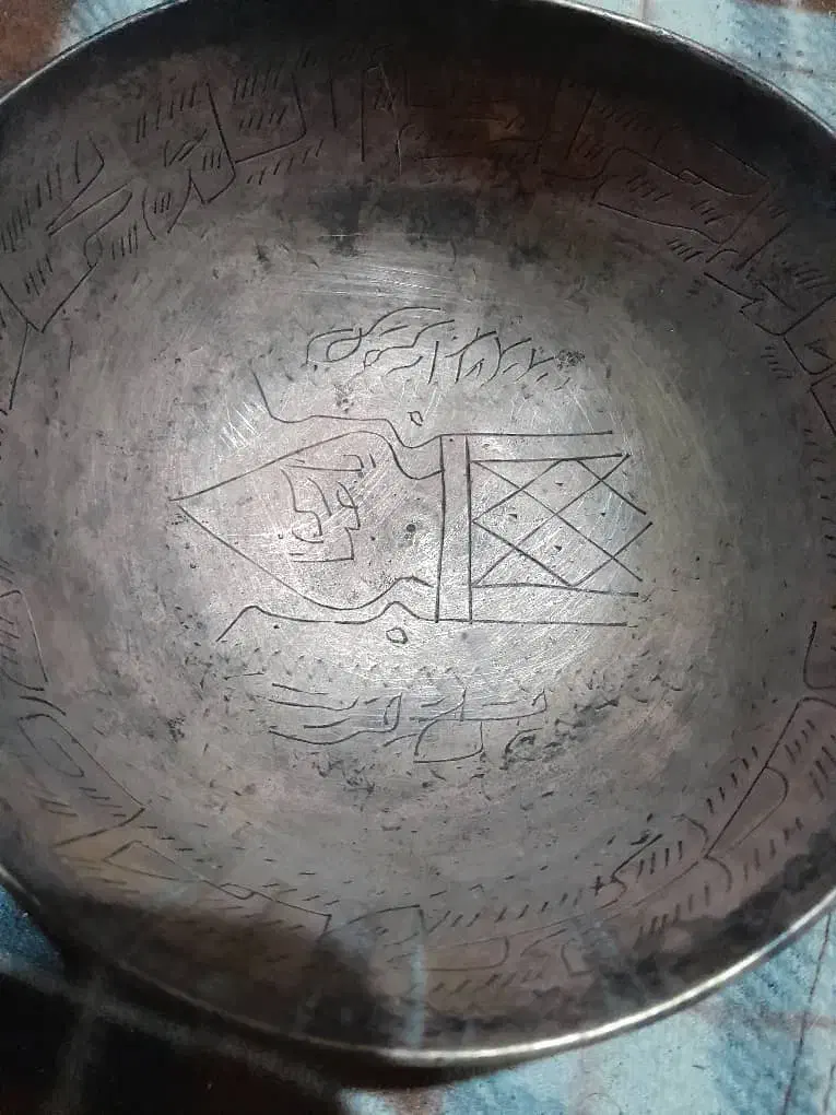 کاسه قاجار|کلکسیون اشیاء عتیقه|رشت, حومه رشت|دیوار