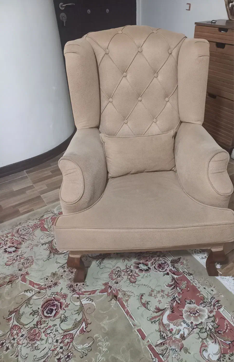 مبل مدل چستر با فرش 12 متری مشهد|مبلمان خانگی و میز عسلی|فردیس, نگارستان|دیوار