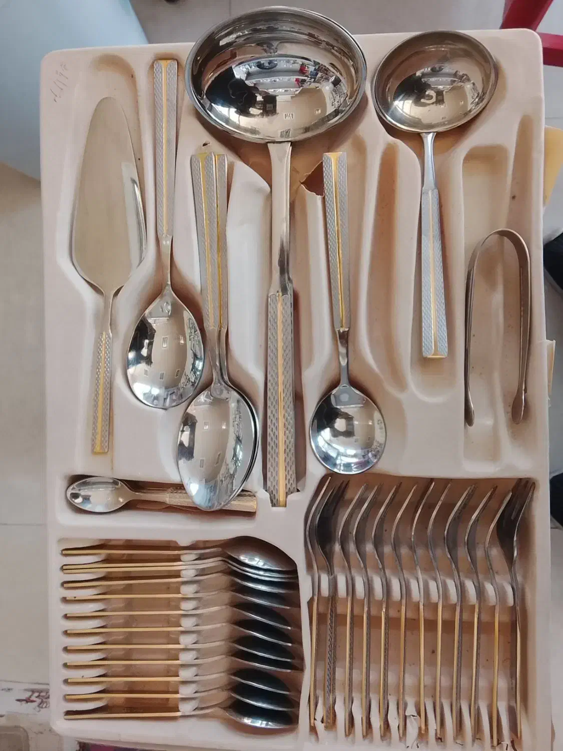 سرویس قاشق|ظروف سرو و پذیرایی|آبسرد, |دیوار