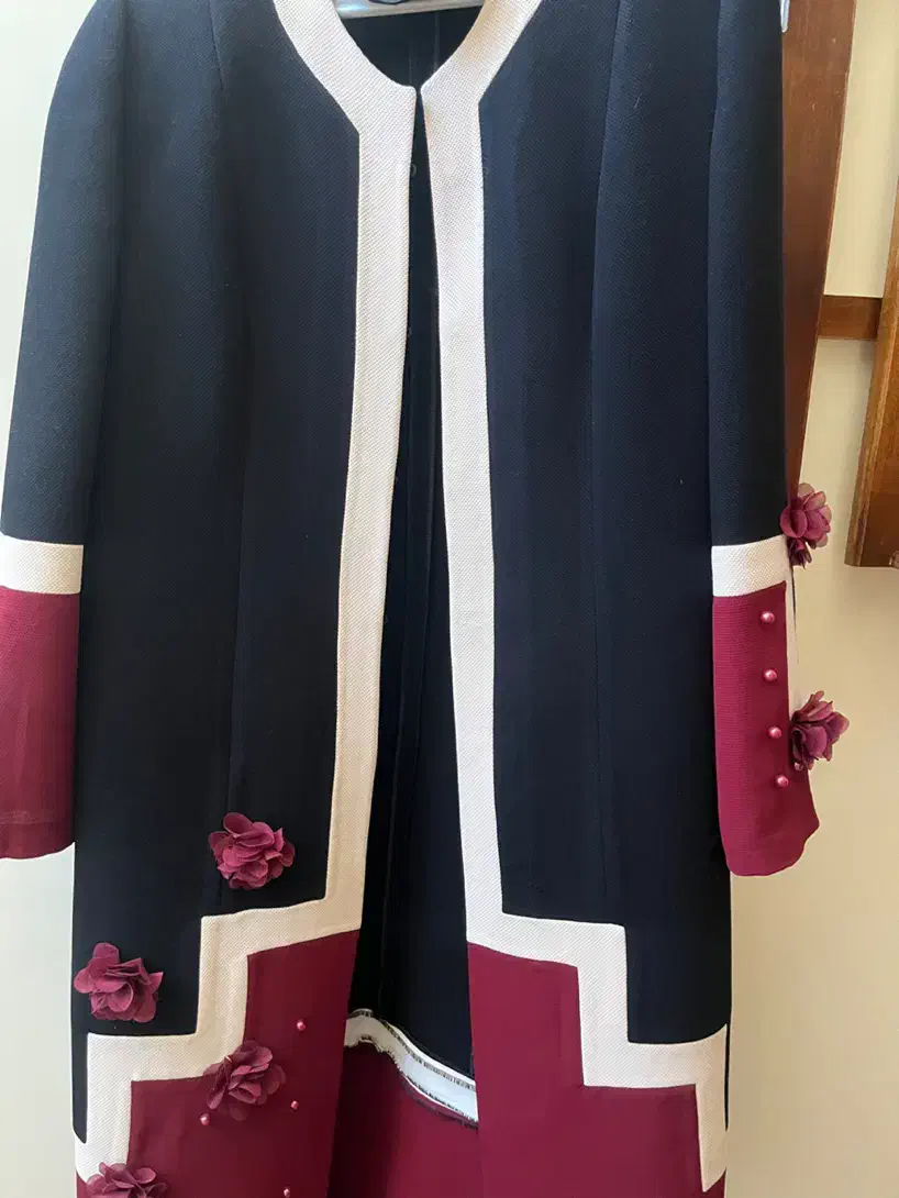 مانتو|لباس|اهر, |دیوار