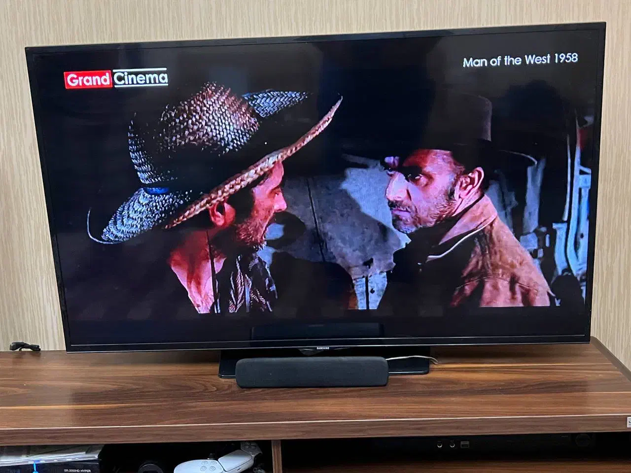 تلویزیون سامسونگ LED|تلویزیون و پروژکتور|کرمان, |دیوار