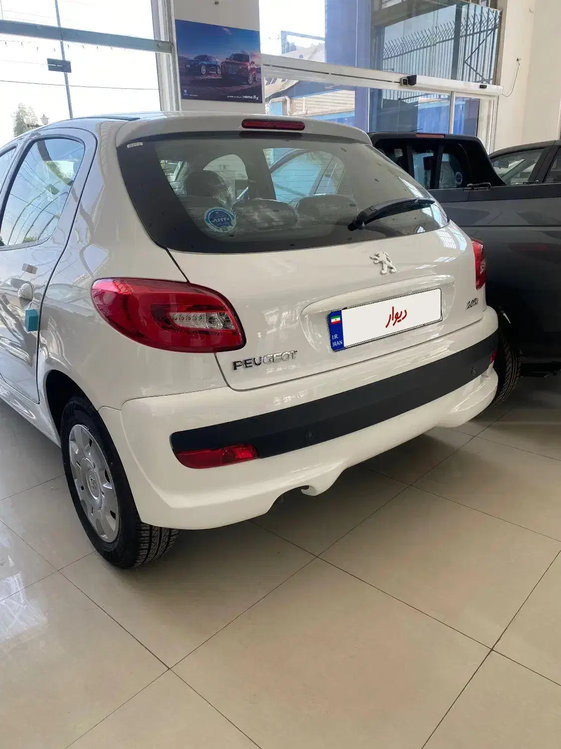 پژو ۲۰۷|خودرو سواری و وانت|قم, میدان نو|دیوار