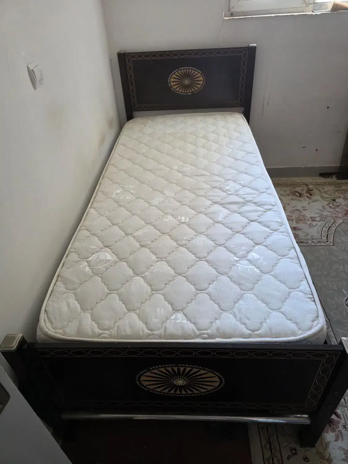 تخت خ واب|تشک تختخواب|سمنان, |دیوار