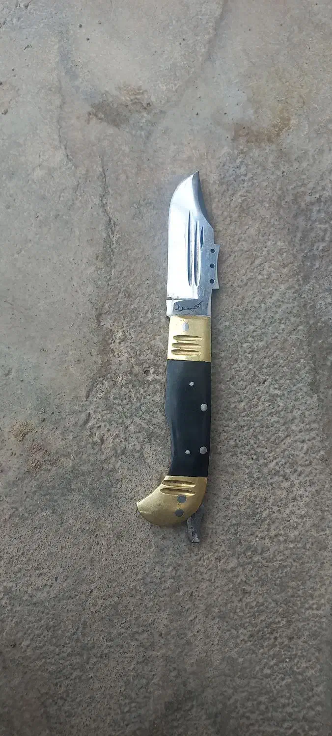 چاقو دنده ای|کلکسیون اشیاء عتیقه|یامچی, |دیوار