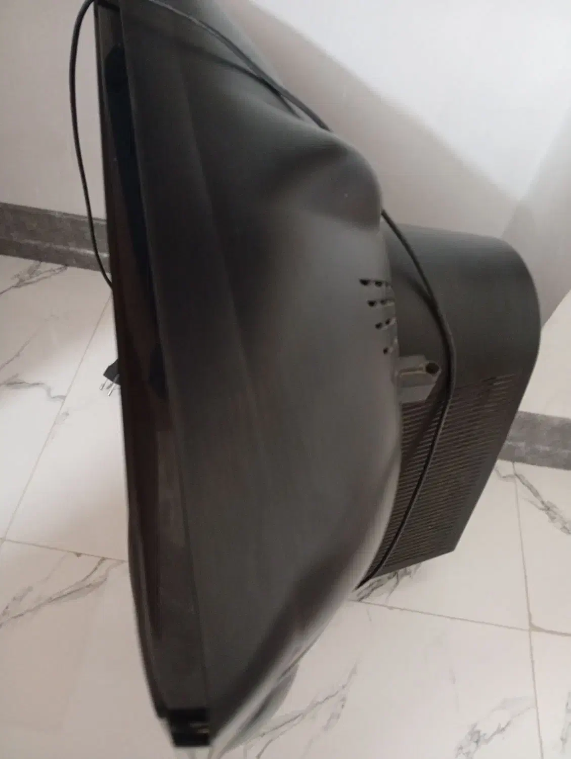 تلوزیون ال جی 21|تلویزیون و پروژکتور|شیراز, مسلم|دیوار