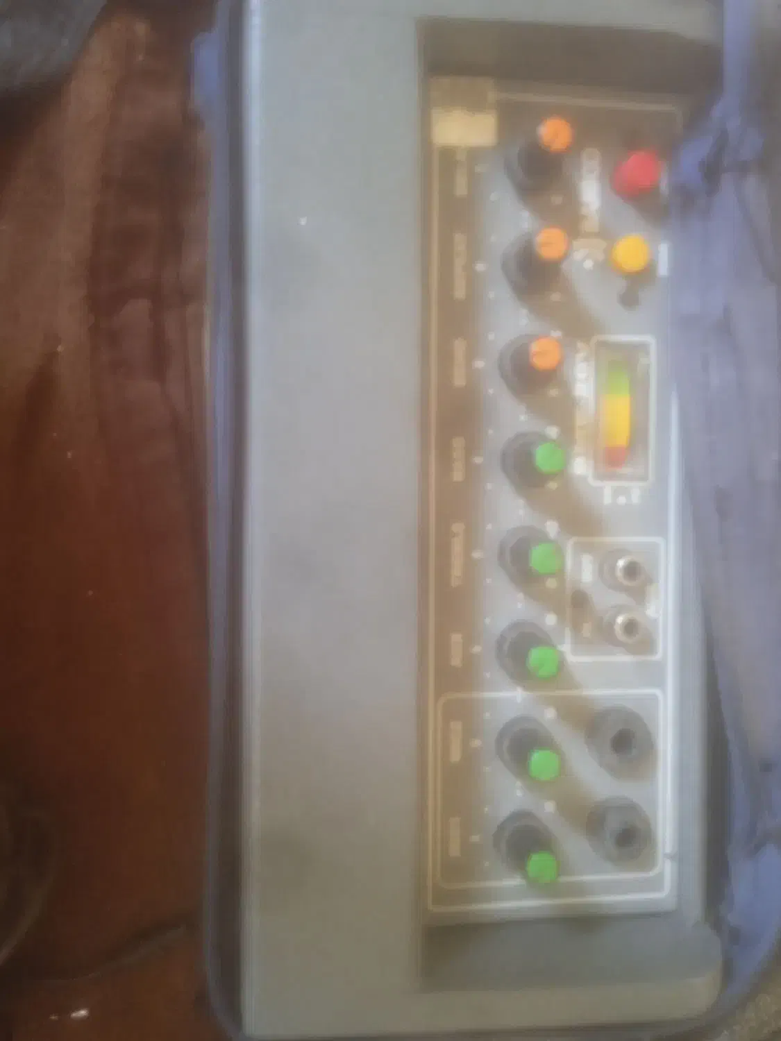 یک دستگاه اکو(بلندگو)سیار|صوتی و تصویری|کاشان, عربها|دیوار