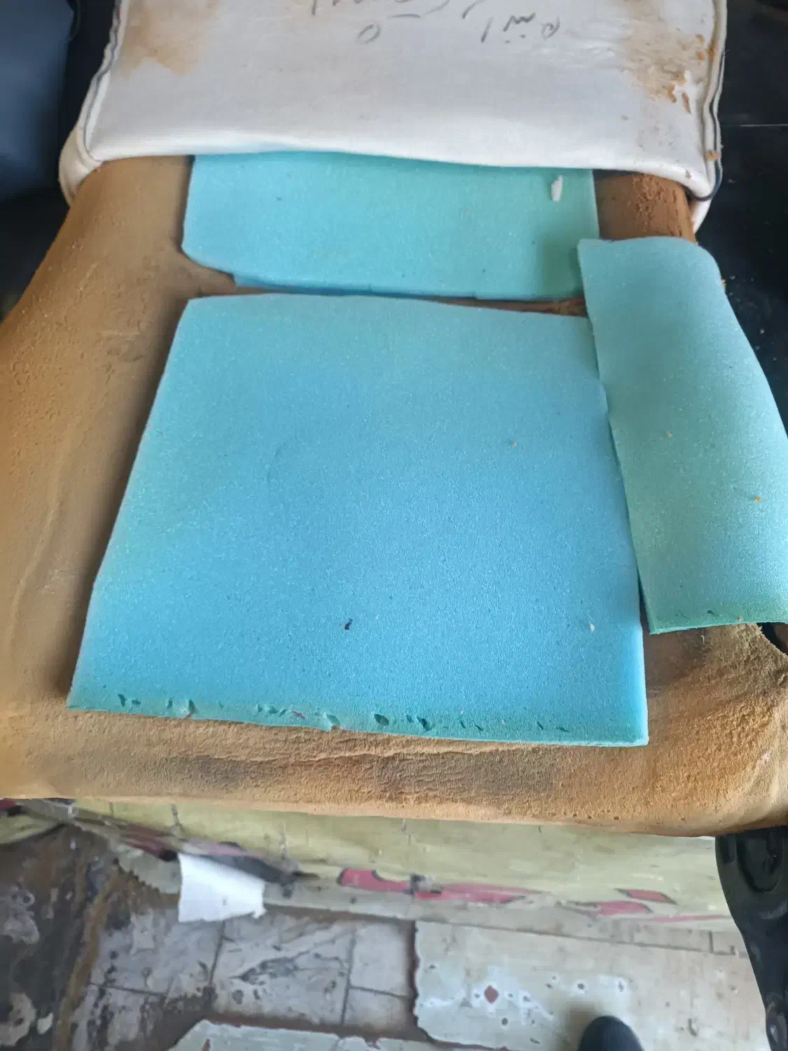 روکش صندلی تعمیرات صندلی|قطعات یدکی و لوازم جانبی|اسلامشهر, شهرک سعیدیه|دیوار