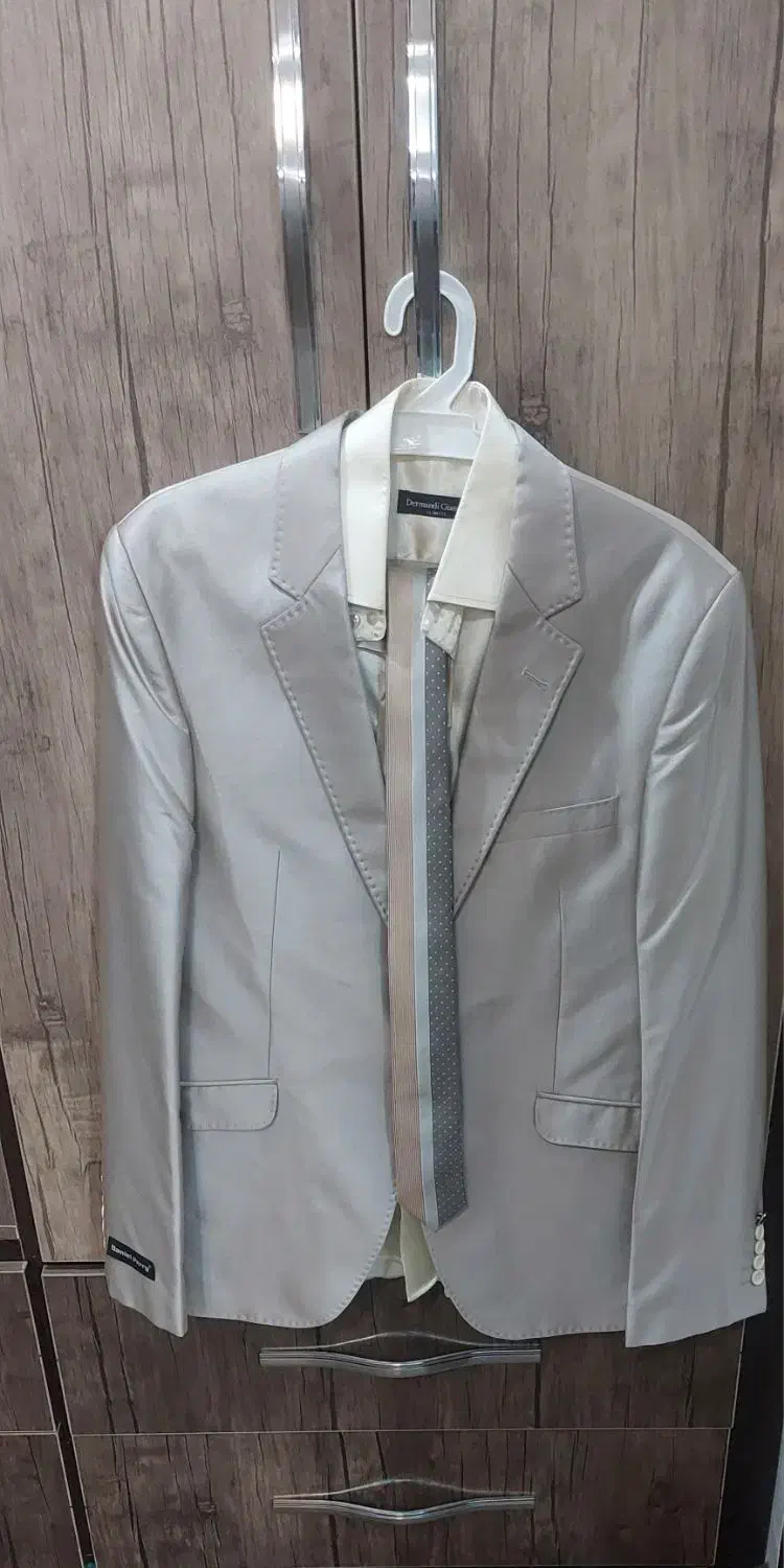 فروش لباس در حد نو|لباس|سنندج, |دیوار