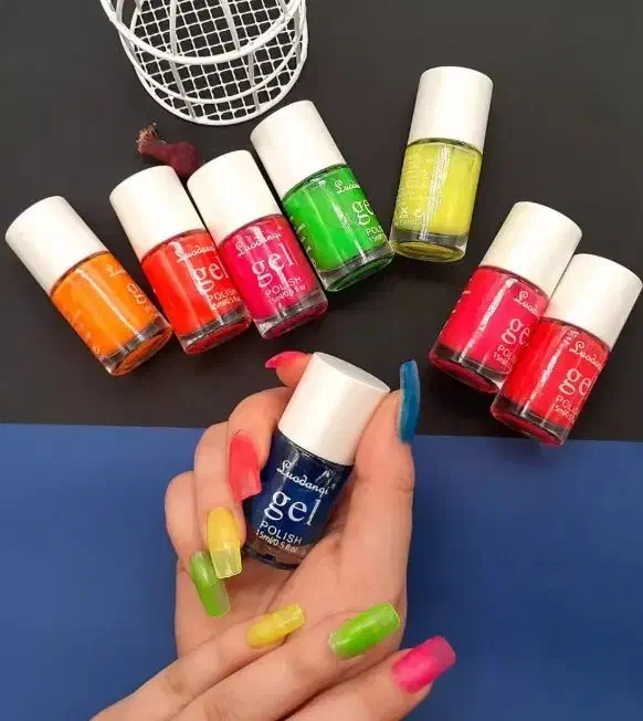 جذب ۳۰نفر نیروی خانم جهت ویزیتور شیرازو صدرا|استخدام بازاریابی و فروش|صدرا-فارس, فاز ۱|دیوار