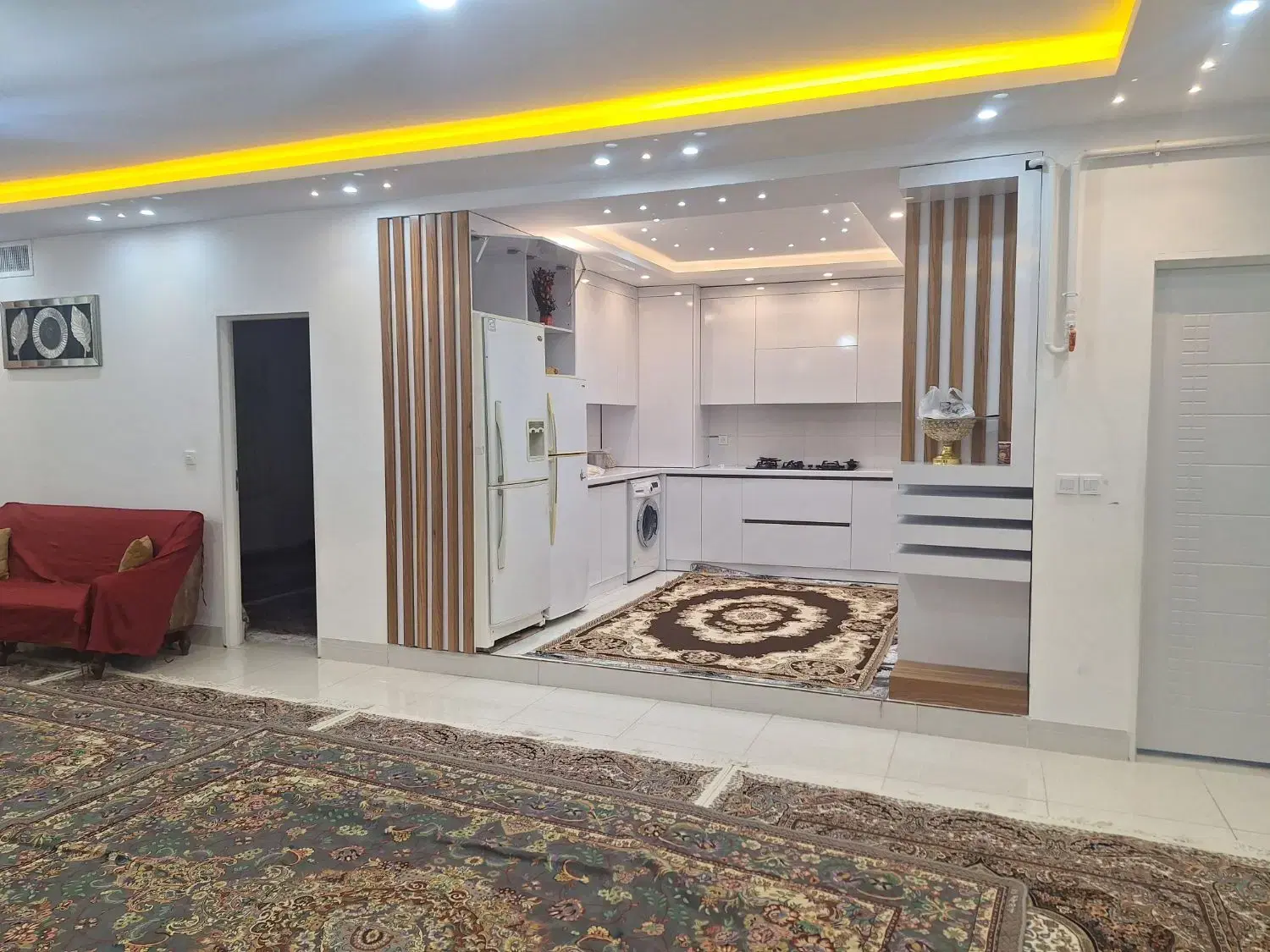 خانه ویلایی و۲عددمغازه خ گاز نایسر|فروش خانه و ویلا|سنندج, |دیوار