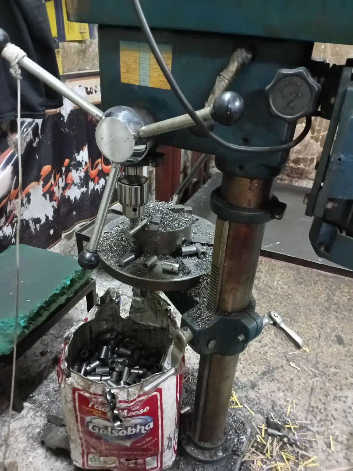 به یک کارگر سری تراش آشنا با دریل کاری نیازمندیم|استخدام صنعتی، فنی، مهندسی|تهران, افسریه جنوبی|دیوار