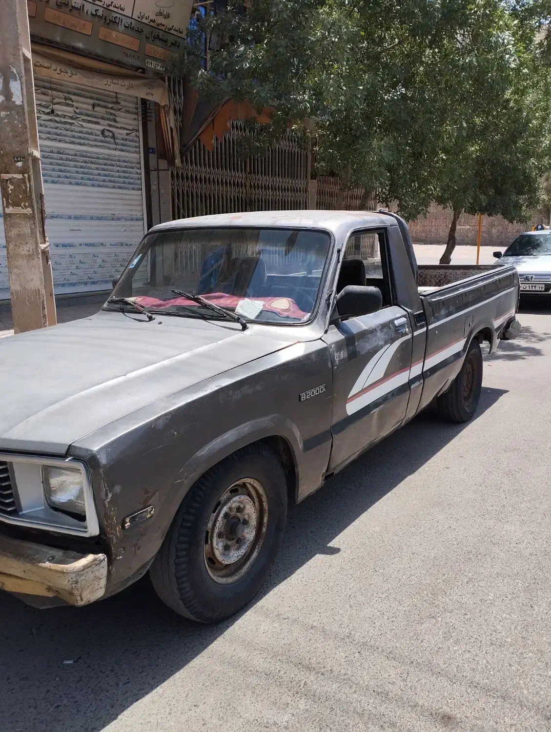 مزدا وانت 1600|خودرو سواری و وانت|قم, قلعه کامکار|دیوار