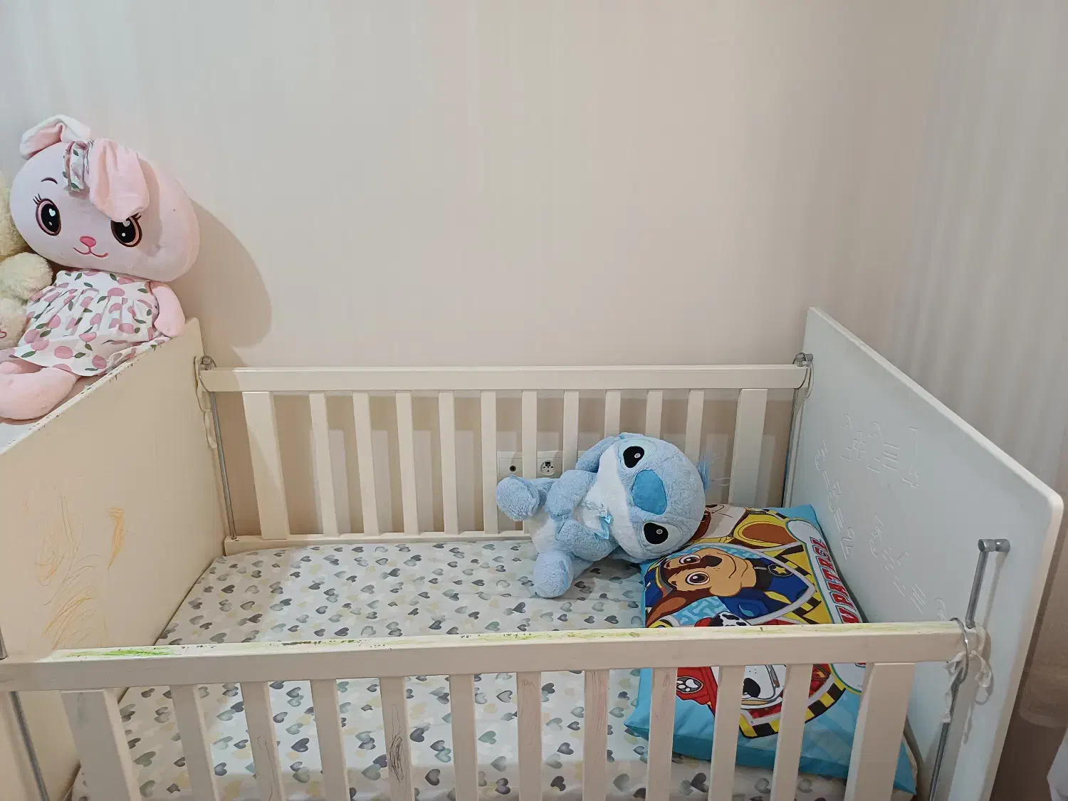 تخت و کمد کودک|تخت و صندلی بچه|رشت, معلم|دیوار