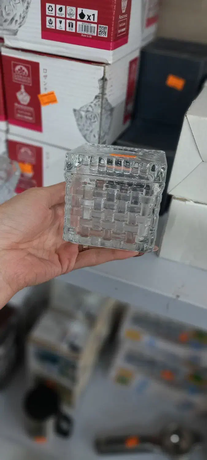 قندان شیشه ای مکعبی|ظروف سرو و پذیرایی|تالش, هشتپر|دیوار