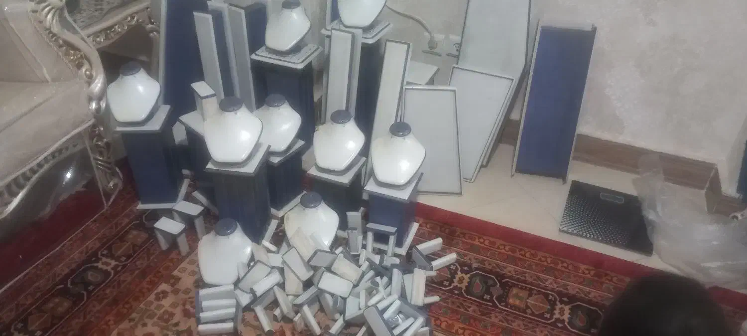 مانکن وکفی ویترین طلا ونقره فروشی|فروشگاه و مغازه|خمینی‌شهر, |دیوار