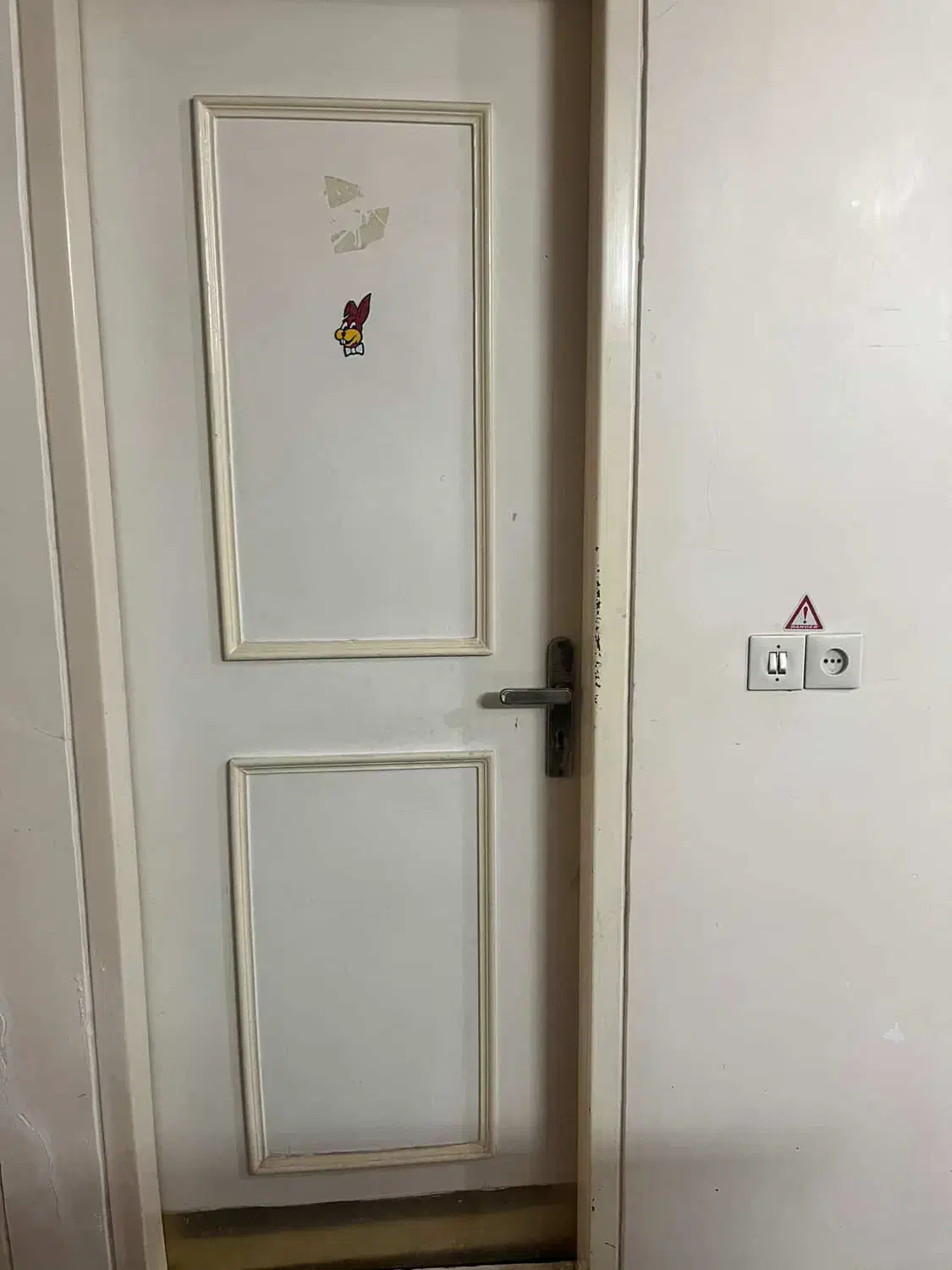 درب چوبی|مصالح و تجهیزات ساختمان|قم, باجک یک|دیوار