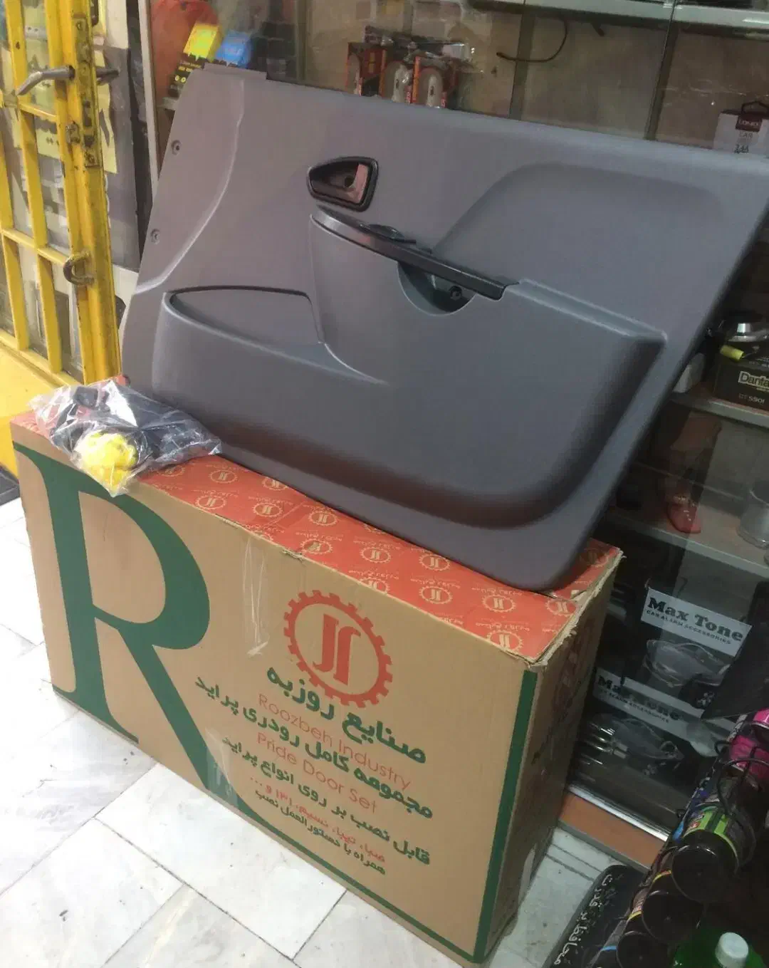 رودری پراید ۱۳۱صبا نیسم ۱۴۱|قطعات یدکی و لوازم جانبی|قم, طلاب غیر ایرانی|دیوار