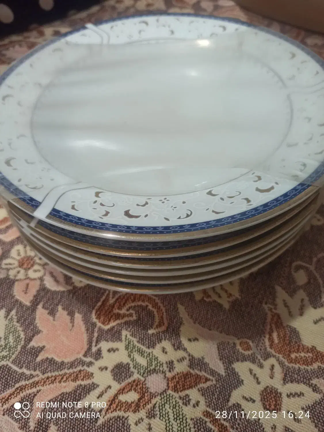 بشقاب خورشت خوری چینی پردیس ۶ تا|ظروف سرو و پذیرایی|فردیس, شهرک شهید حسینی|دیوار