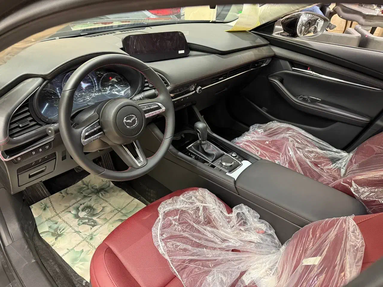 مزدا ۳ نیو واراداتی مدل ۲۰۲۵ صفر خشک|خودرو سواری و وانت|مشهد, امام خمینی|دیوار