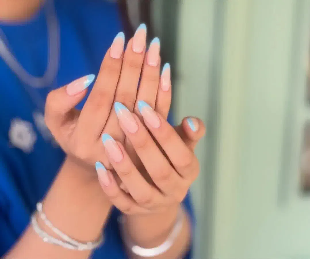 کاشت ناخن،لمینت،ژلیش|خدمات آرایشگری و زیبایی|جم, |دیوار