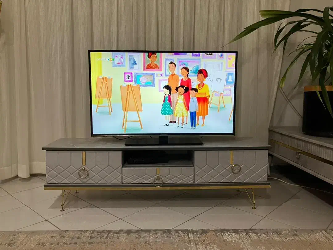 میز وسط و میز تلویزیون و آینه و کنسول|مبلمان خانگی و میز عسلی|آمل, |دیوار