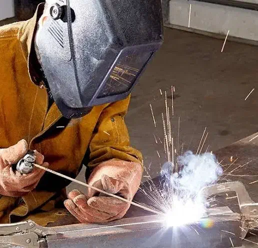 جوشکار|استخدام معماری، عمران و ساختمانی|یزد, |دیوار