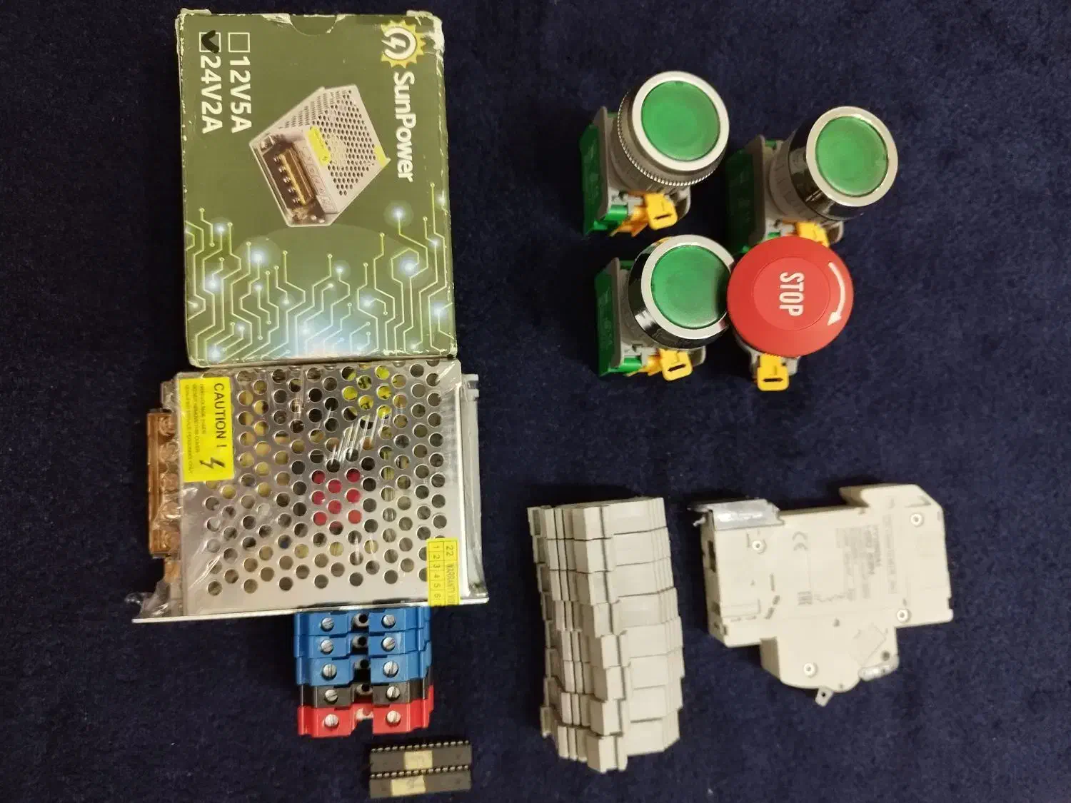 پاور سویچینگ|قطعات و لوازم جانبی رایانه|قدس, شهر‌قدس|دیوار