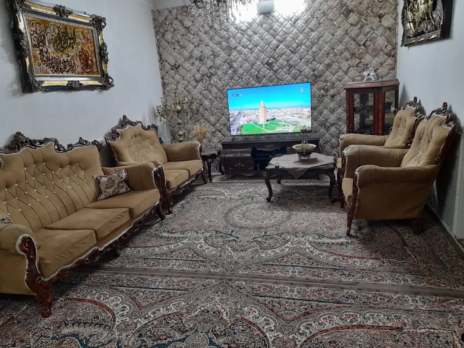 مبل هفت نفره با میز وسط ودوتا عسلی|مبلمان خانگی و میز عسلی|ورامین, ورامین|دیوار