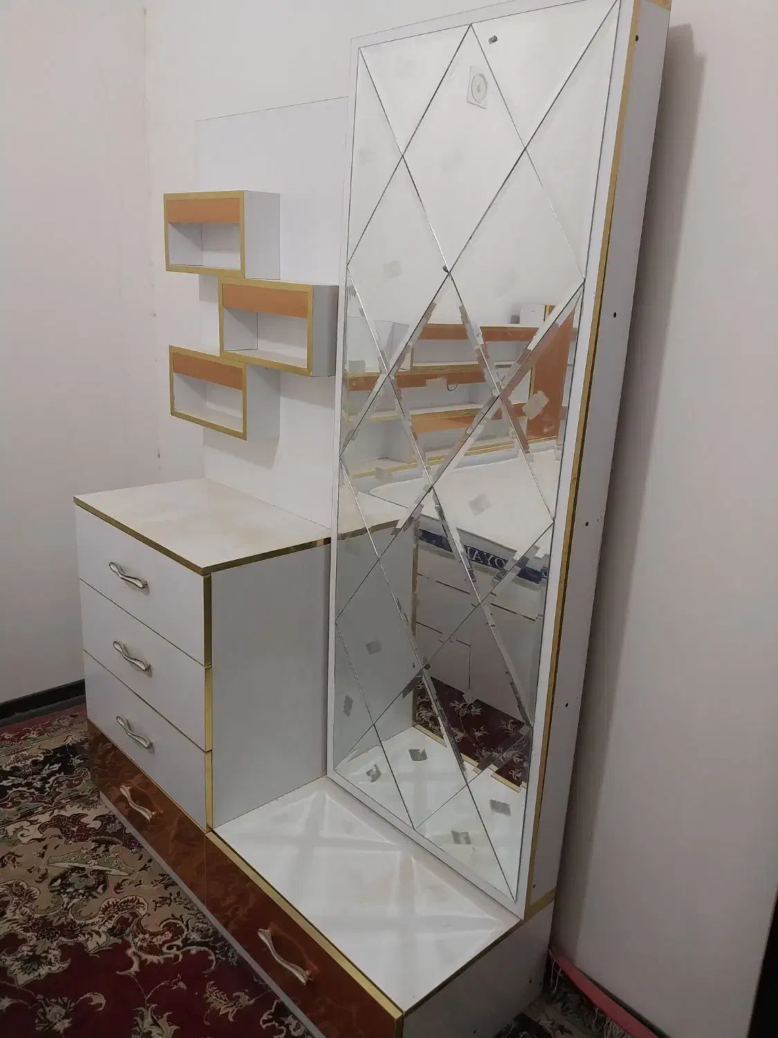 سرویس خواب دونفره|تخت و سرویس خواب|زابل, |دیوار